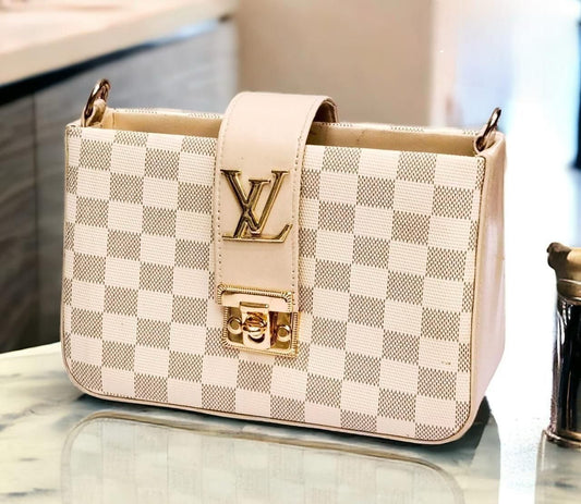 🎀 LV Cross Body Bag For Girls 🎀