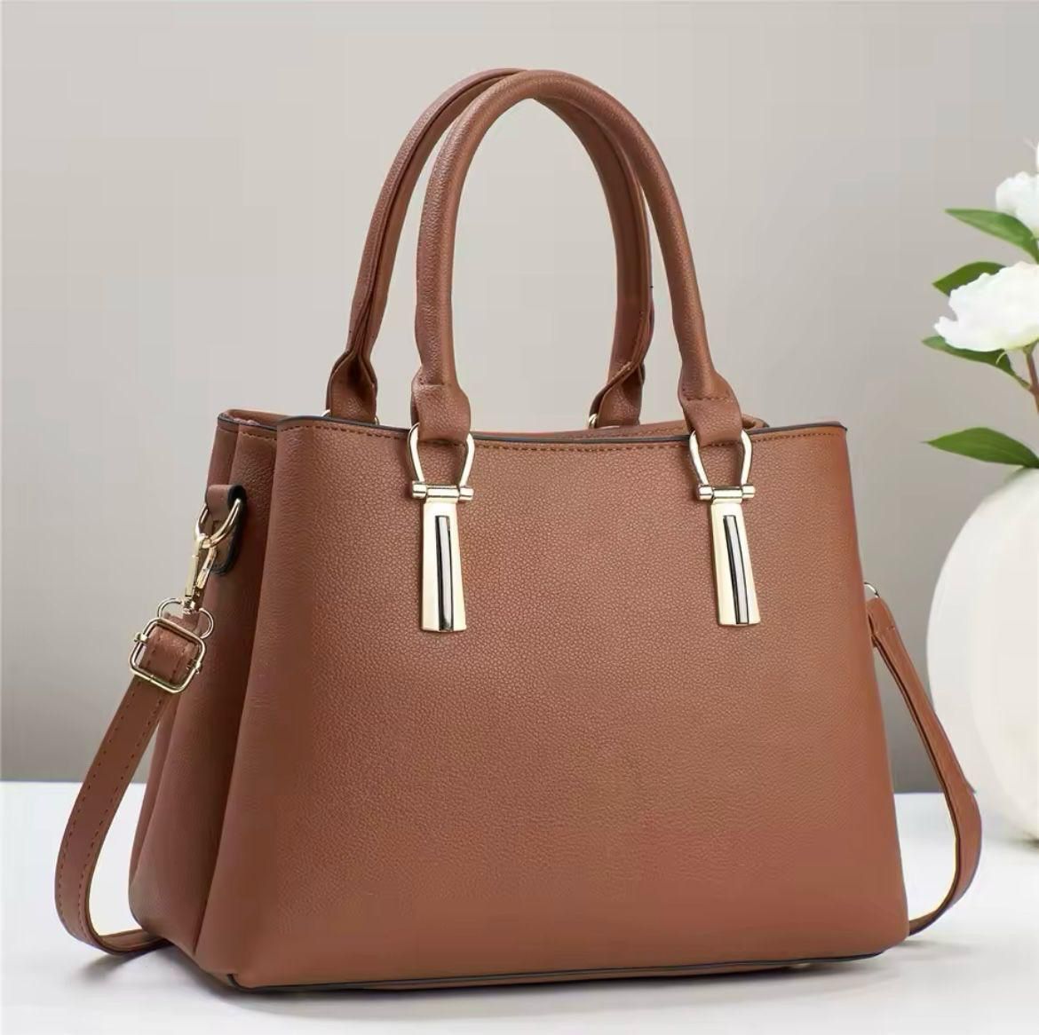 High Quality Cynthetic Leather Handbag With 3 Portion